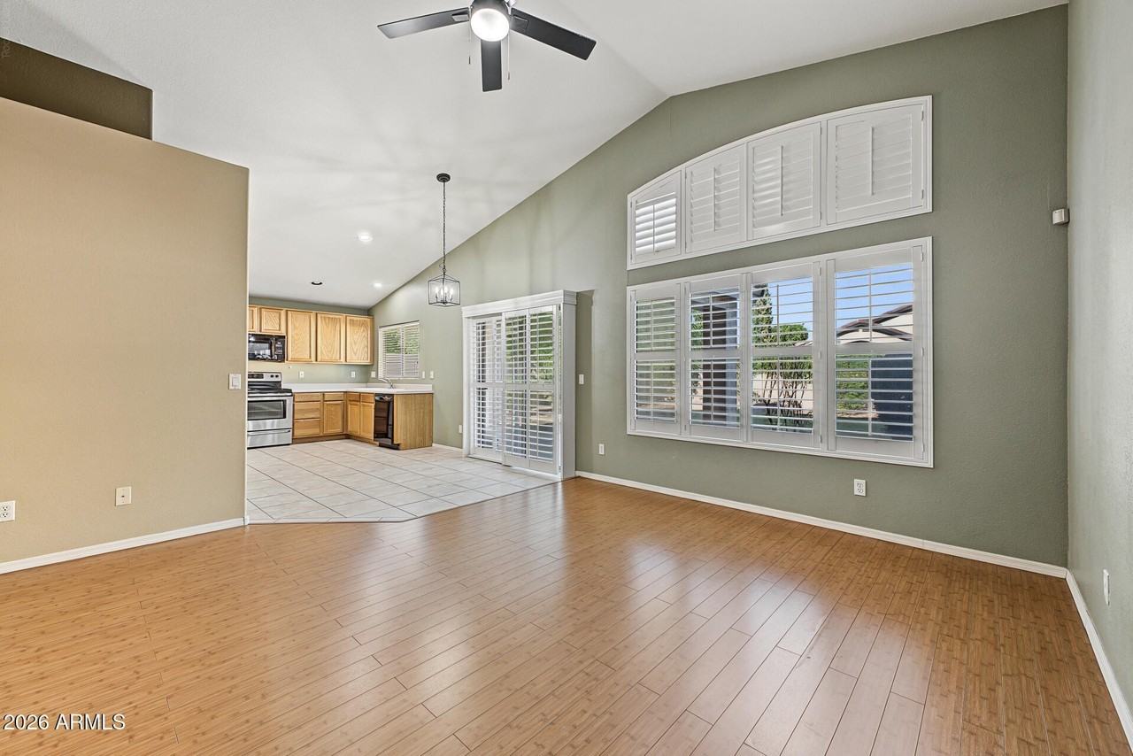 2742 S Camellia Ct - Photo 7 of 30