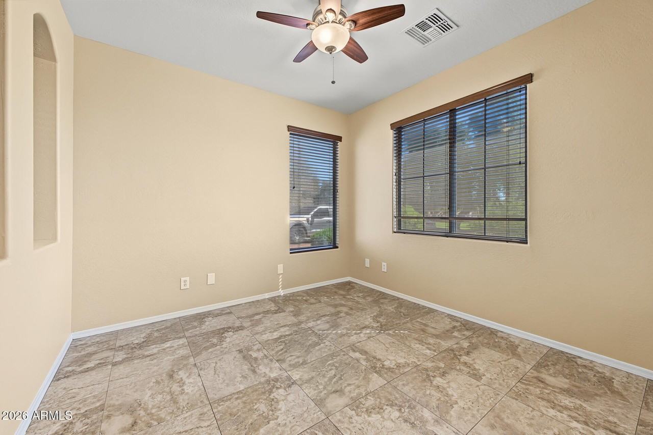 7894 W Salter Dr - Photo 7 of 48