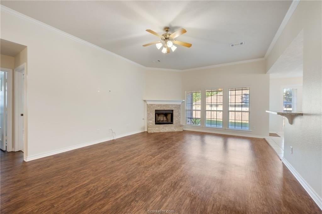 1315 Markham Ct - Photo 2 of 19