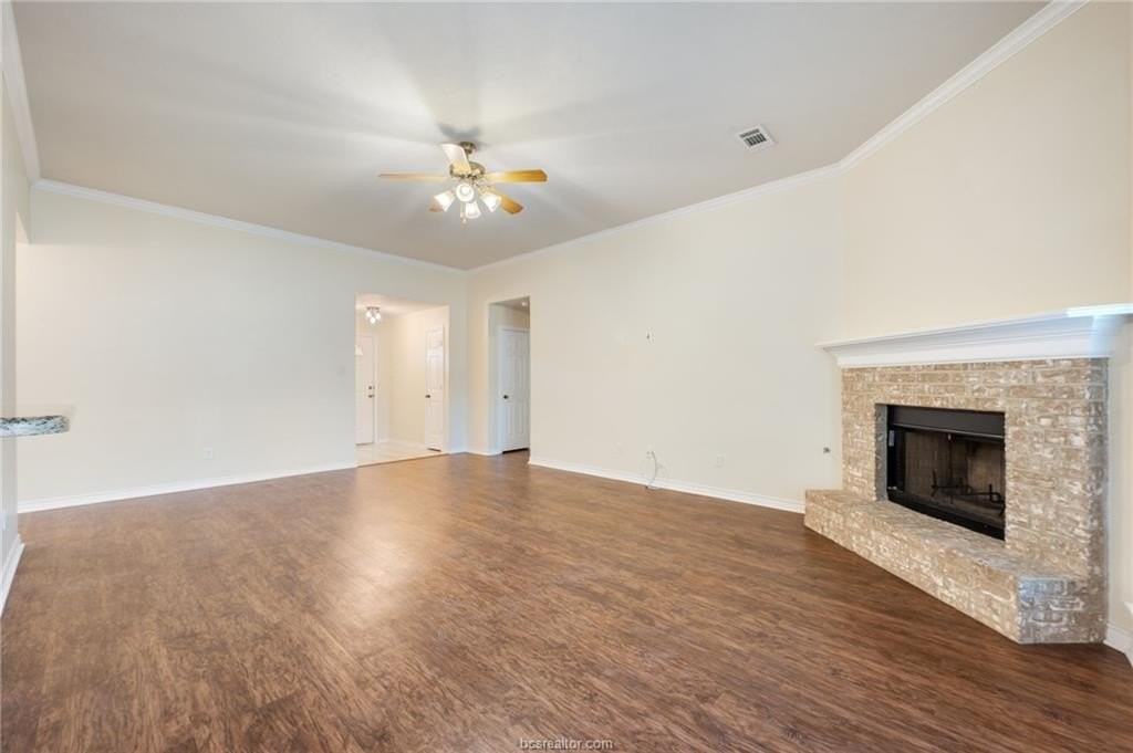 1315 Markham Ct - Photo 4 of 19