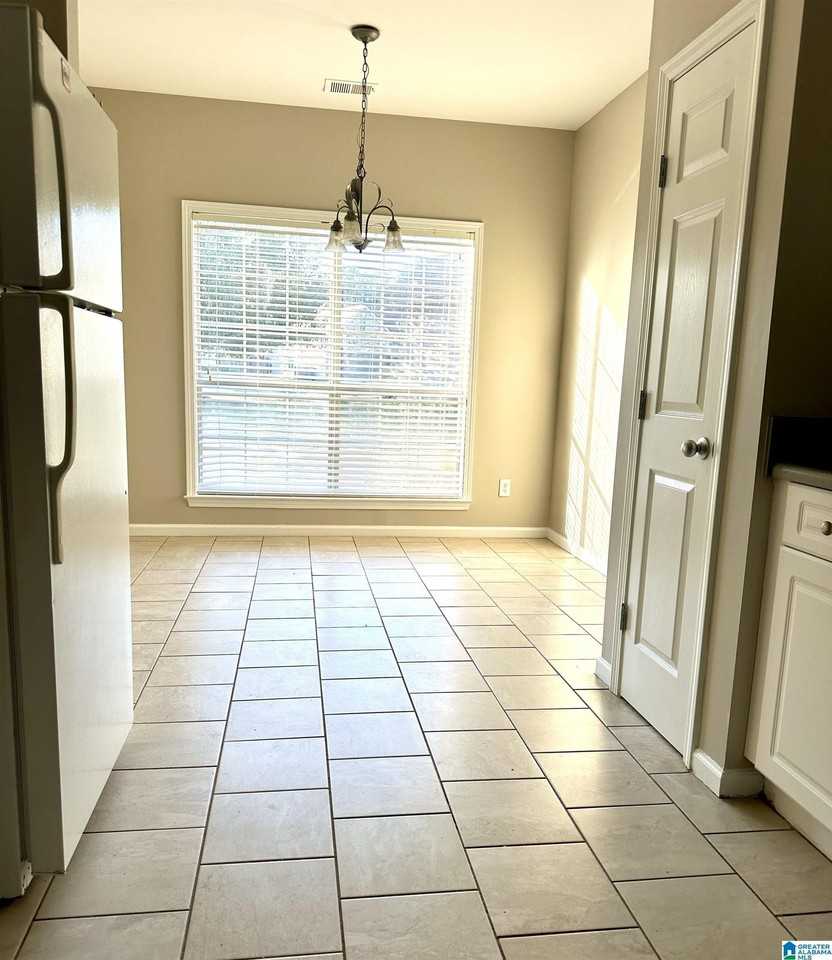 564 Old Cahaba Dr - Photo 3 of 12