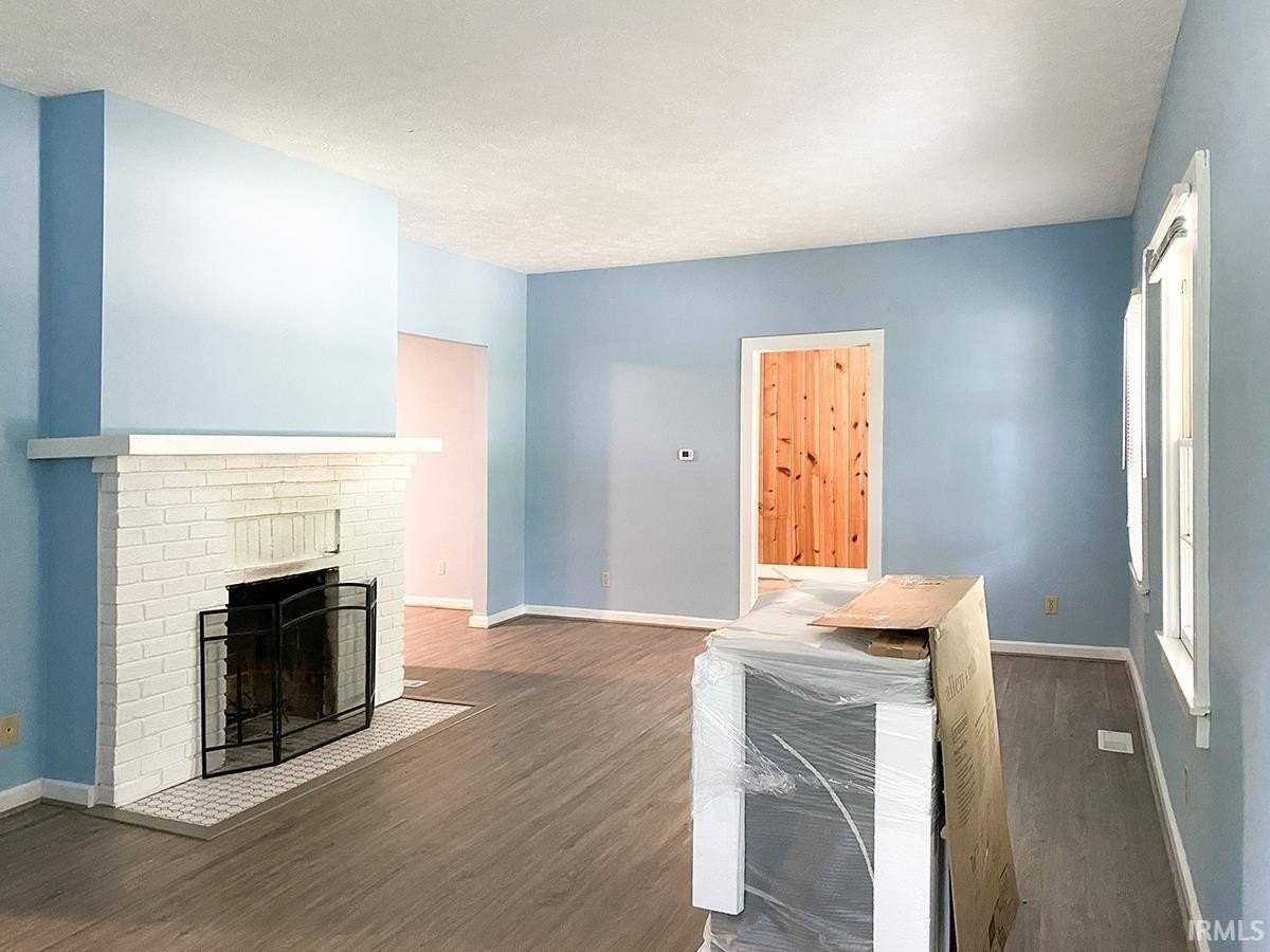 820 N Washington St - Photo 4 of 35