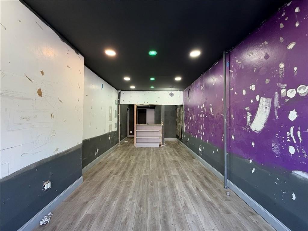 218 Avenue U - Photo 3 of 6