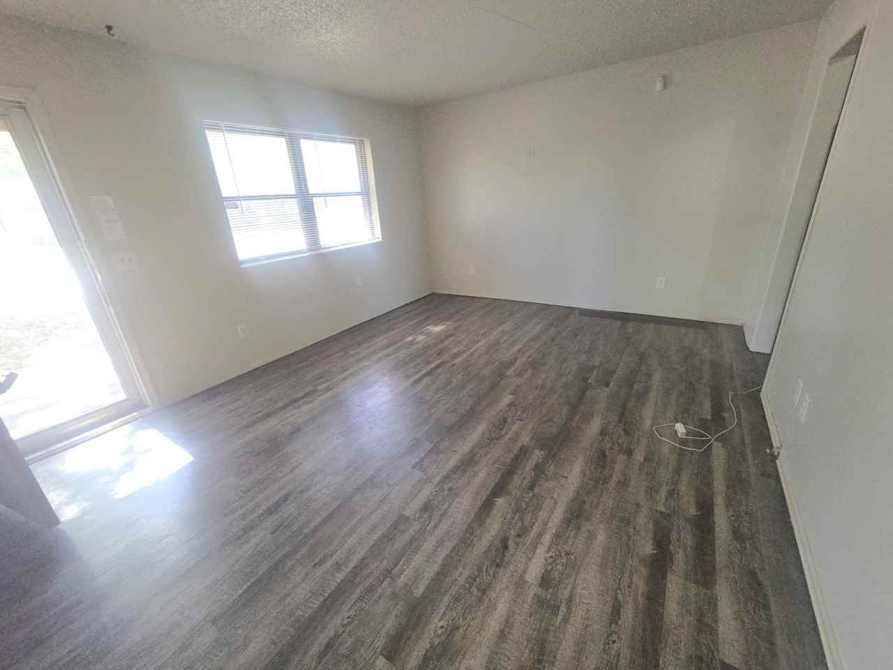 729 Ne 37th St #1 - Photo 5 of 30