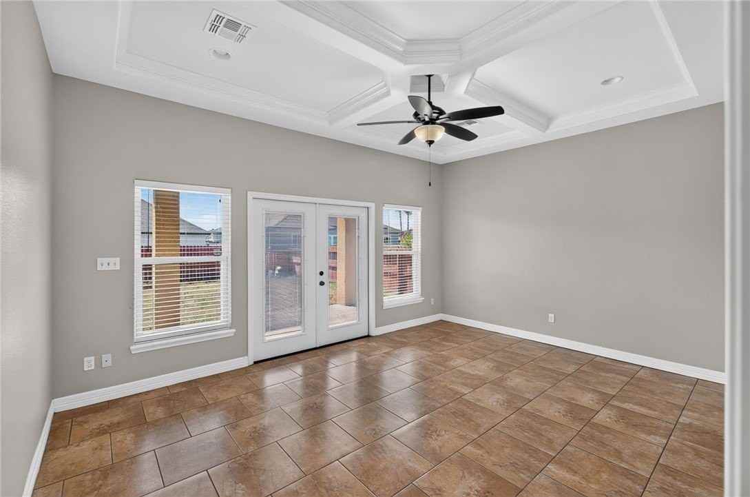 14802 Aquarius St - Photo 5 of 44