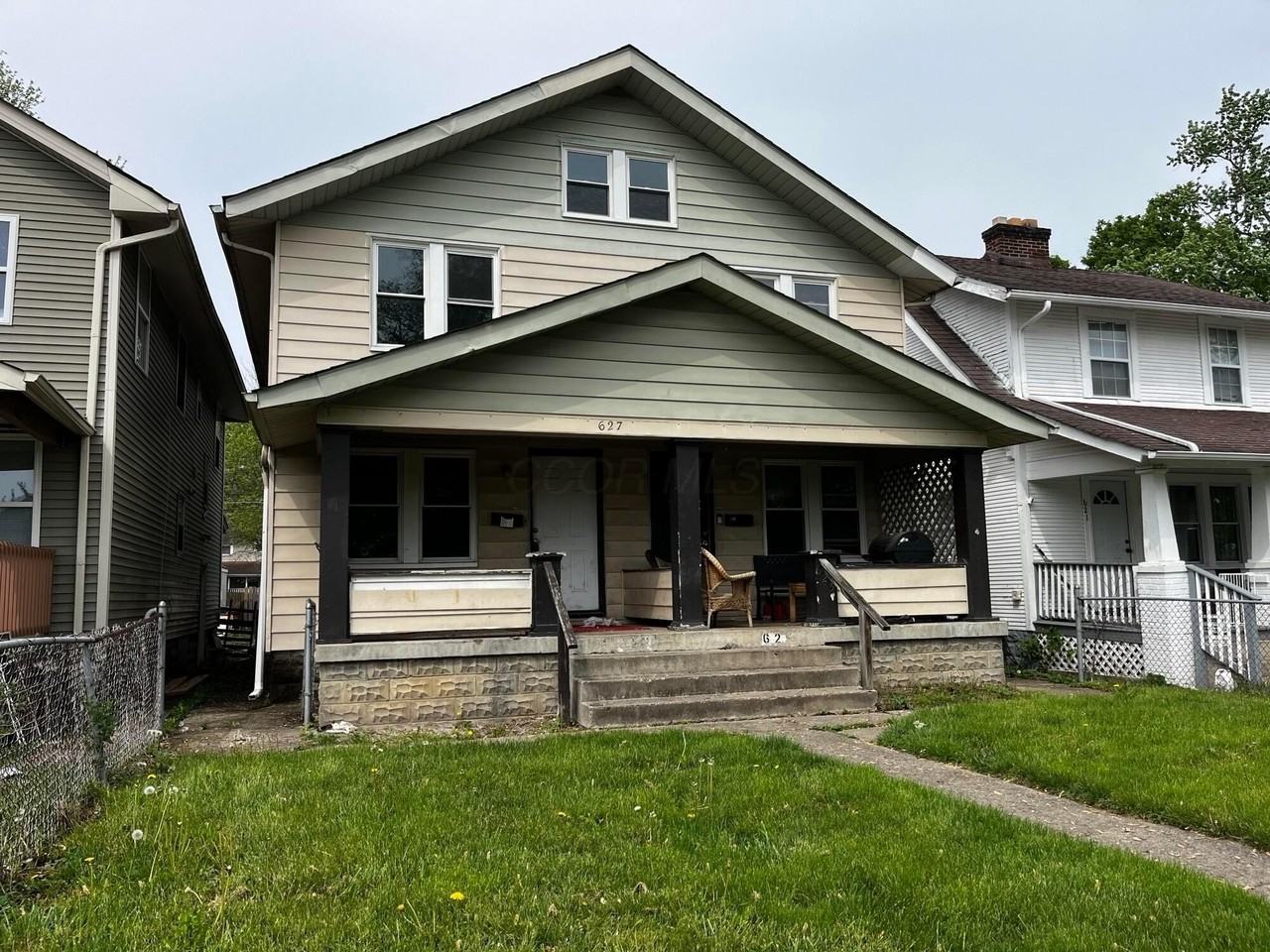 627 S Burgess Ave - Photo 2 of 8