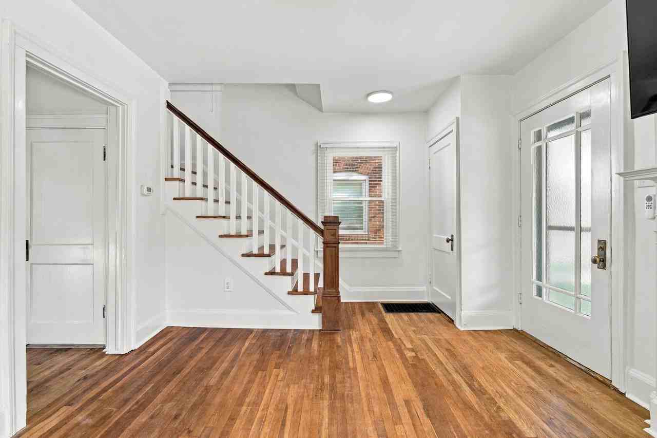 1332 W 2nd Ave - Photo 6 of 50