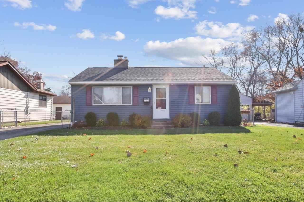 1277 Northridge Rd - Photo 2 of 33
