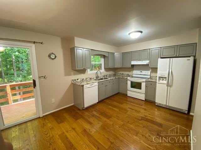 9112 Dominion Cir - Photo 3 of 16