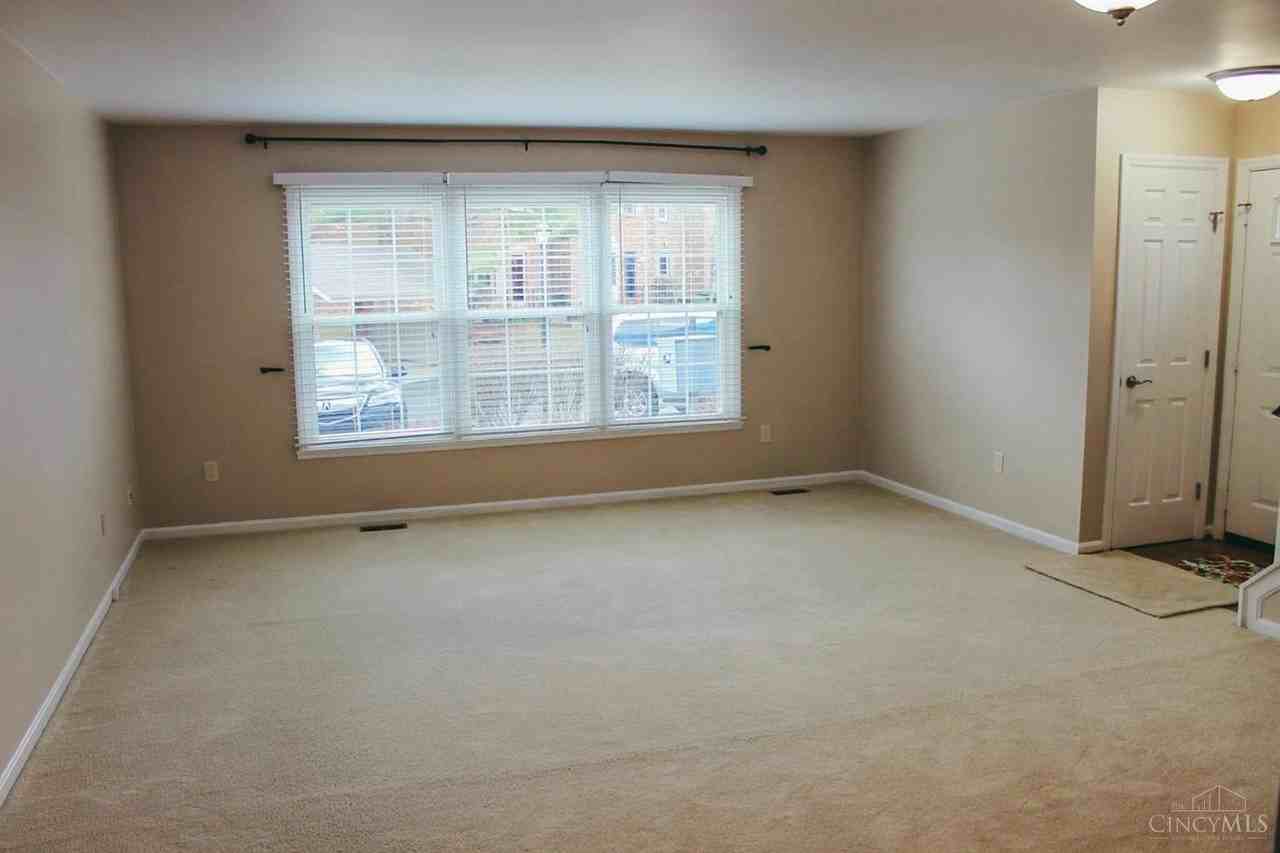 9112 Dominion Cir - Photo 5 of 16