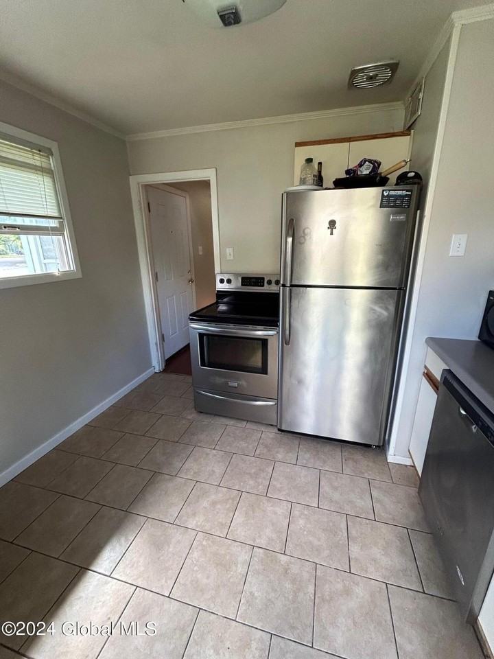 349 Whitehall Rd - Photo 3 of 16