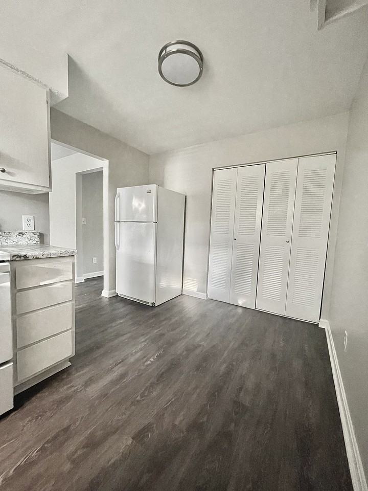 105 Jones Ave #105 - Photo 4 of 13