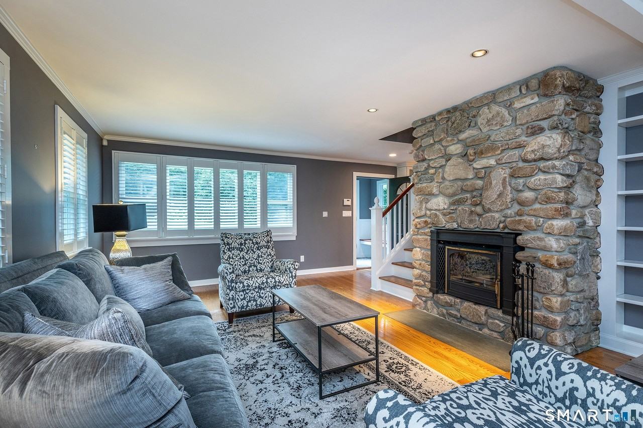 14 Johnson Rd - Photo 6 of 39