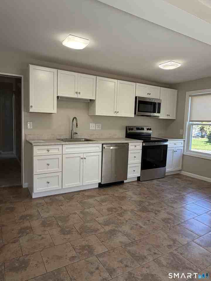 52 Millstone Rd W #1 - Photo 3 of 17