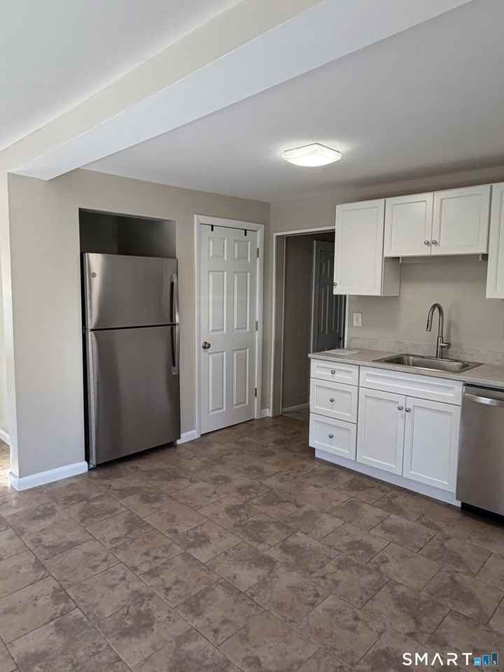 52 Millstone Rd W #1 - Photo 4 of 17
