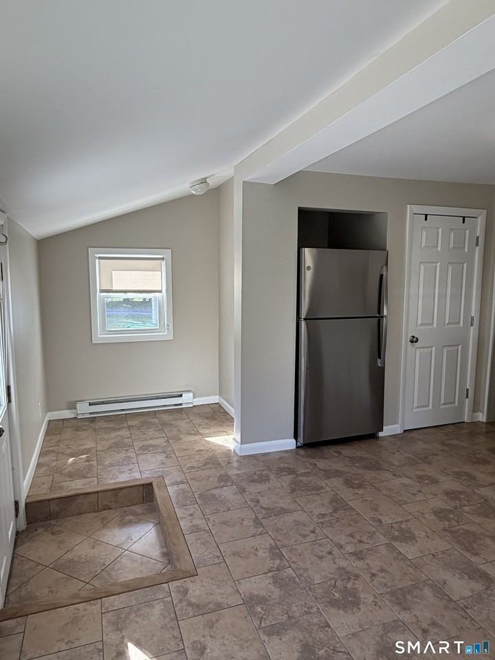 52 Millstone Rd W #1 - Photo 5 of 17