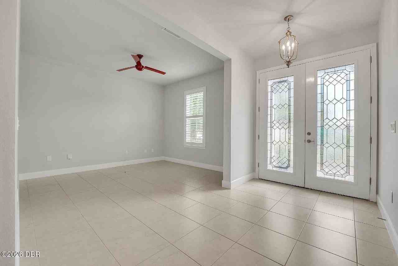 6254 W Fallsgrove Ln - Photo 6 of 17