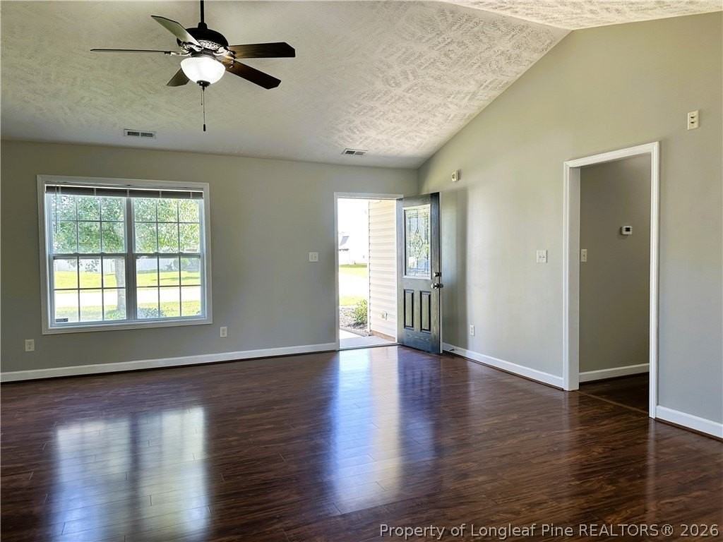 220 Audubon Dr - Photo 4 of 19