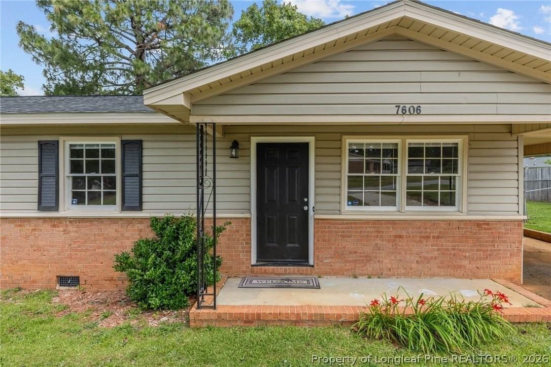 7606 Sable Dr - Photo 3 of 30