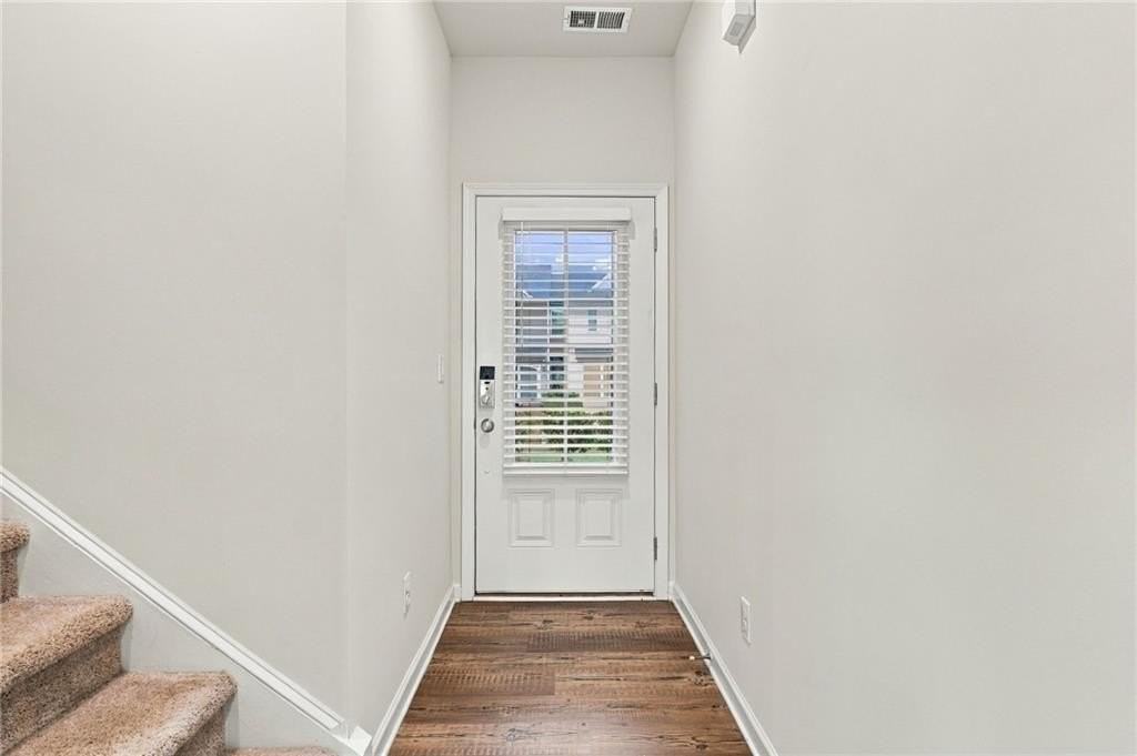 5313 Melbourne Ln - Photo 4 of 37