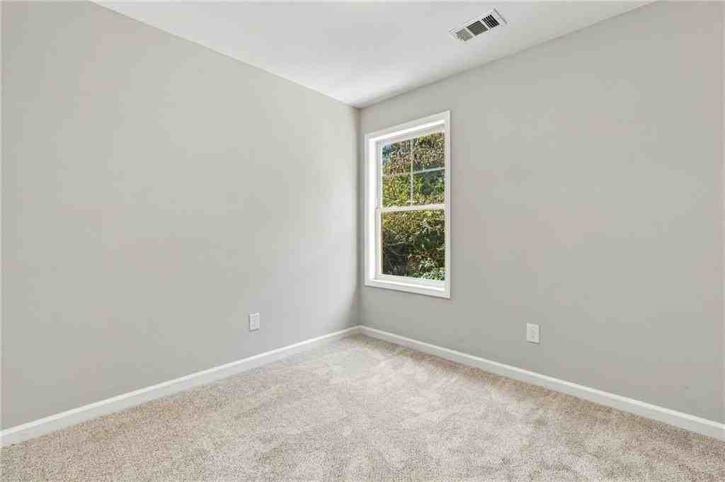121 Cypress Ct - Photo 7 of 36