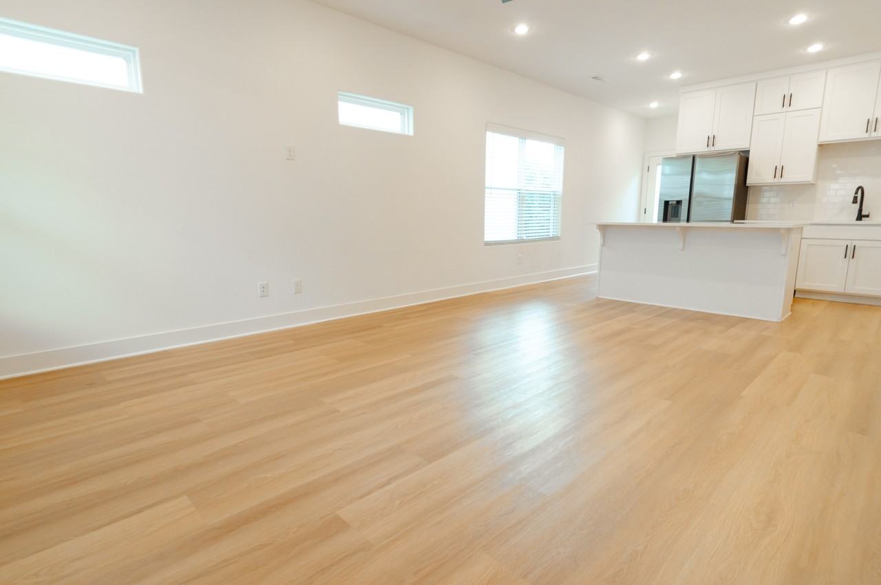 1234 W James St #1 - Photo 3 of 16