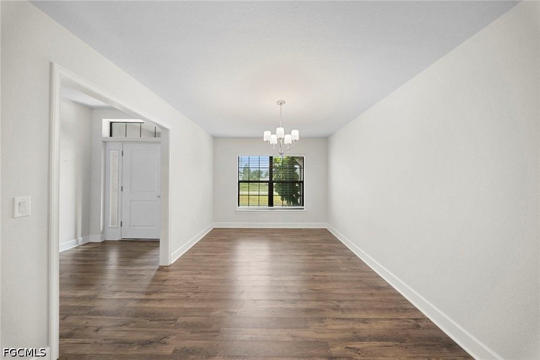 490 Windermere Dr - Photo 3 of 34