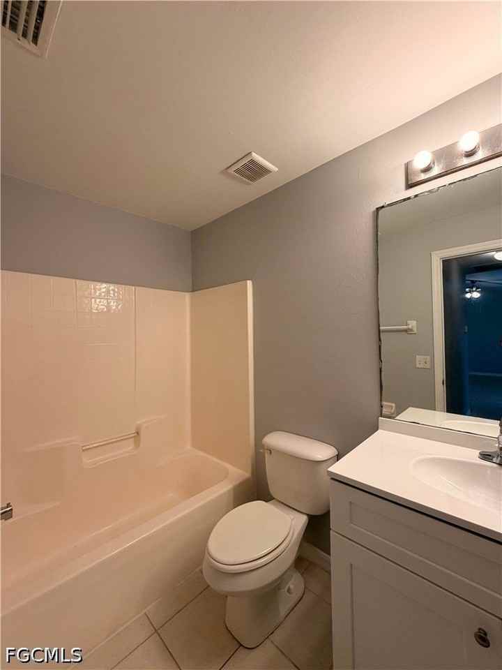2451 Daniel Ave N - Photo 3 of 15