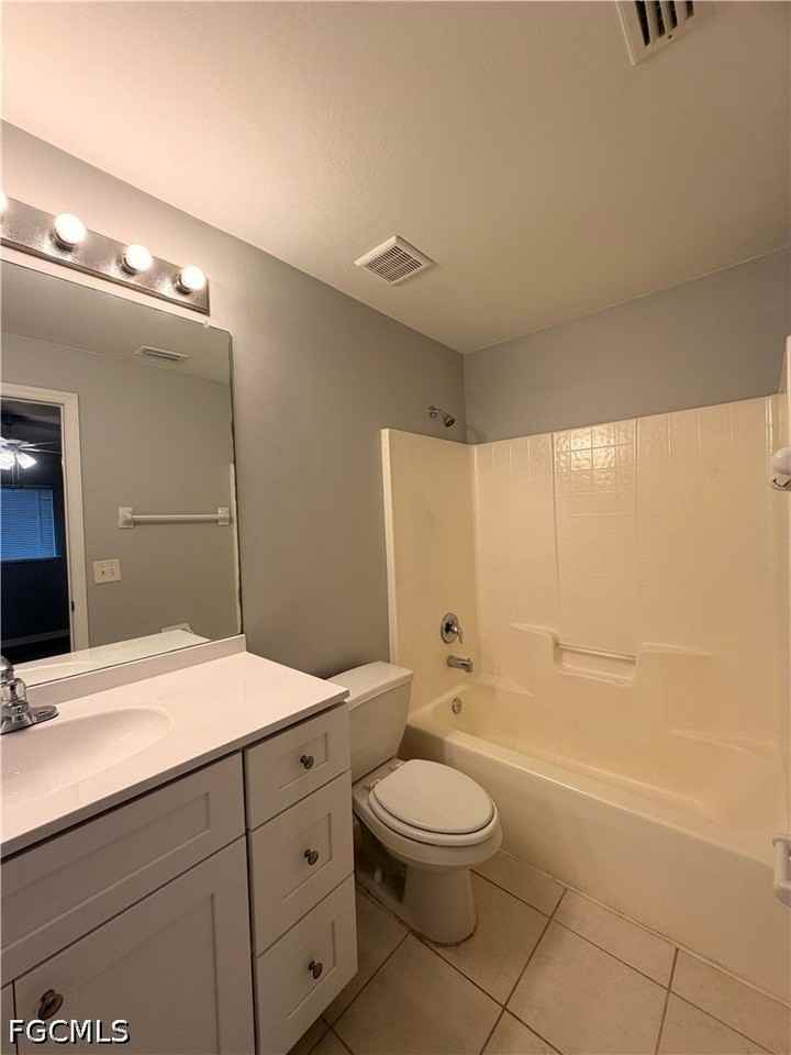 2451 Daniel Ave N - Photo 7 of 15