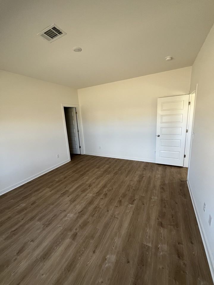 551 Arizona St #1 - Photo 7 of 17