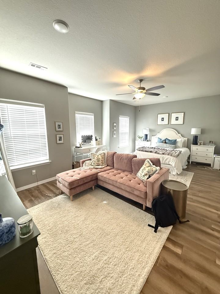 1950 W Mitchell St #1 - Photo 6 of 15