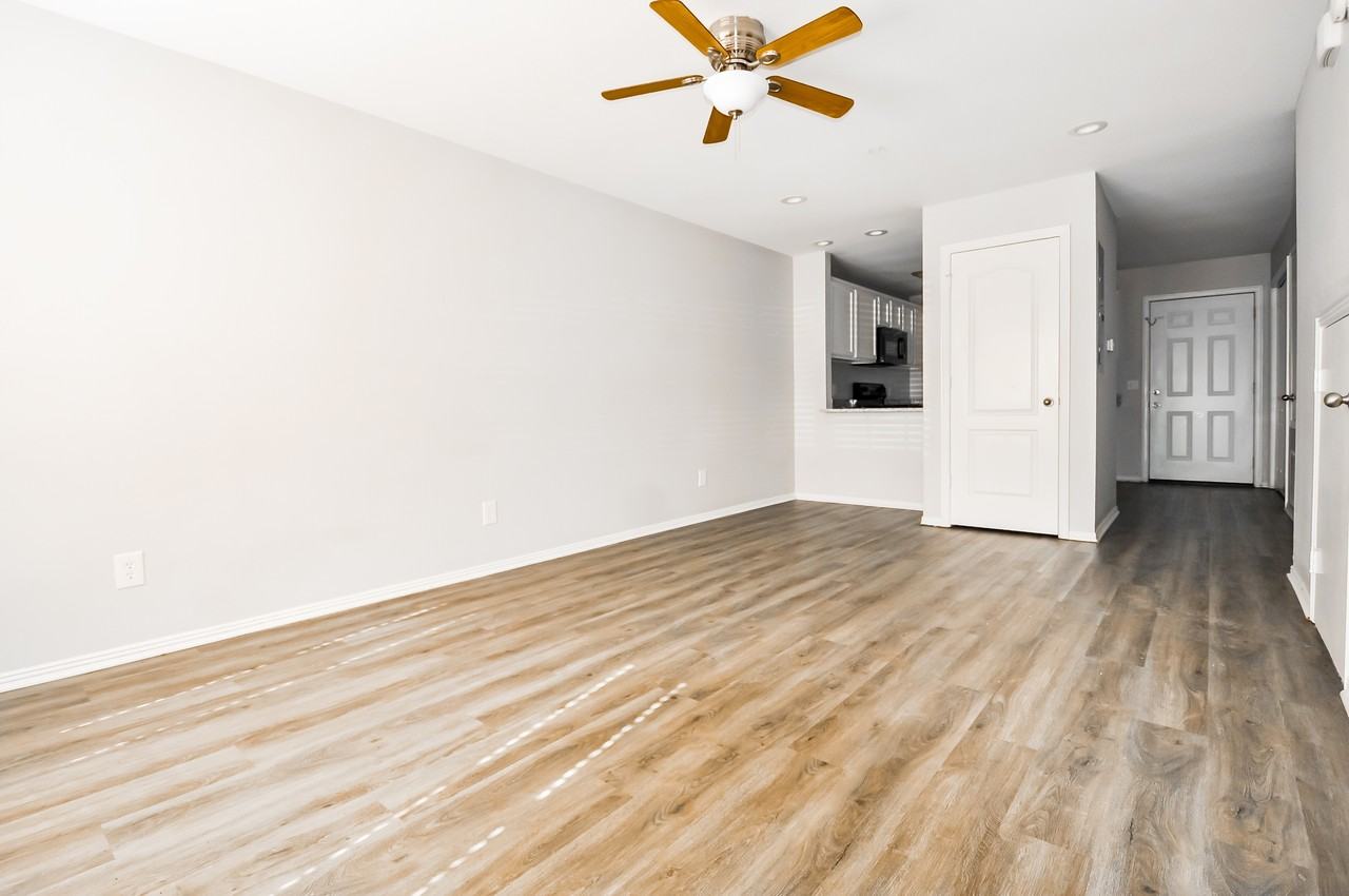 1446 W Netherland Way #2 - Photo 2 of 11