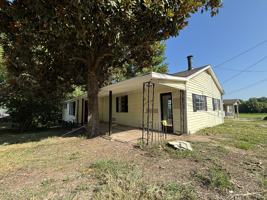 featured image of 326 N Main St #1
