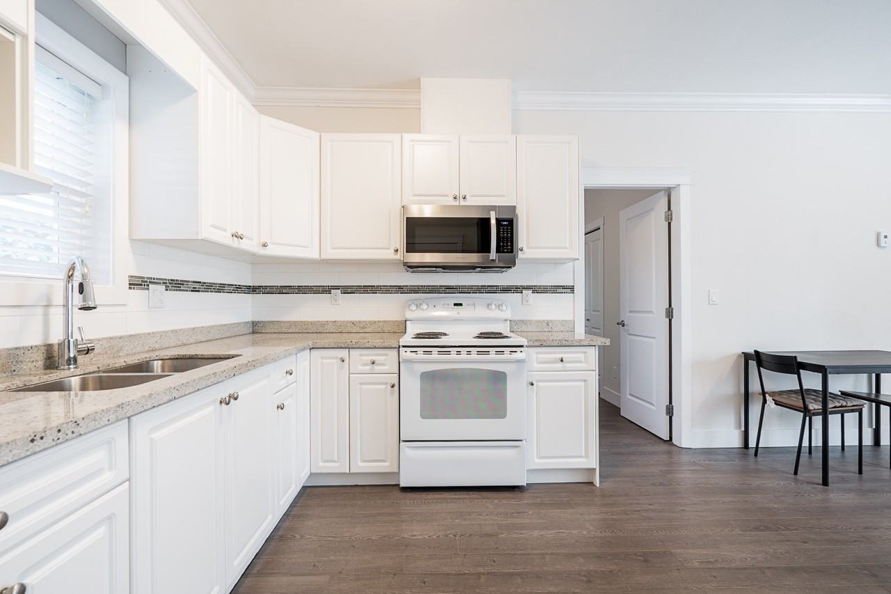 12440 Flury Drive ##A - Photo 4 of 17