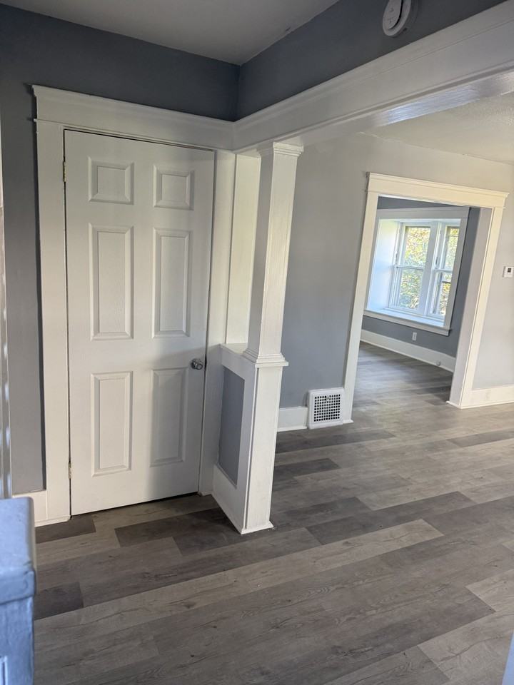 554 Forest St Ne #1 - Photo 2 of 10