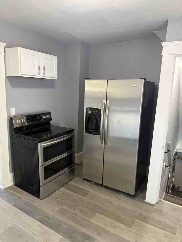 554 Forest St Ne #1 - Photo 4 of 10