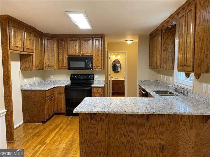 612 Braidwood Dr Nw - Photo 6 of 30