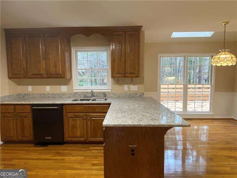 612 Braidwood Dr Nw - Photo 7 of 30