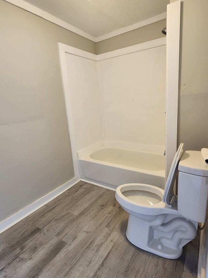 1106 S Beacon St #1 - Photo 6 of 10