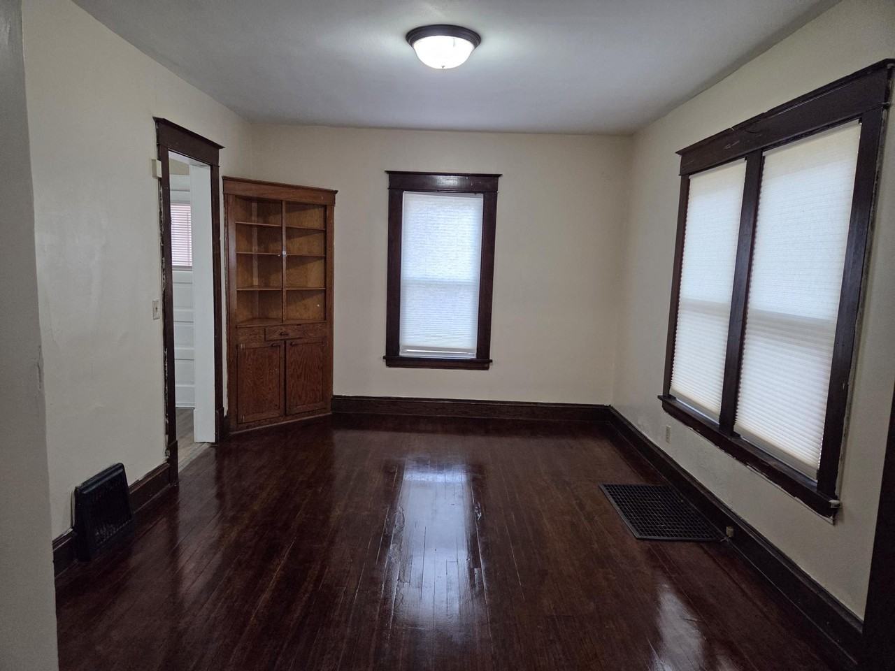 3020 Dupont Ave N #1 - Photo 3 of 20