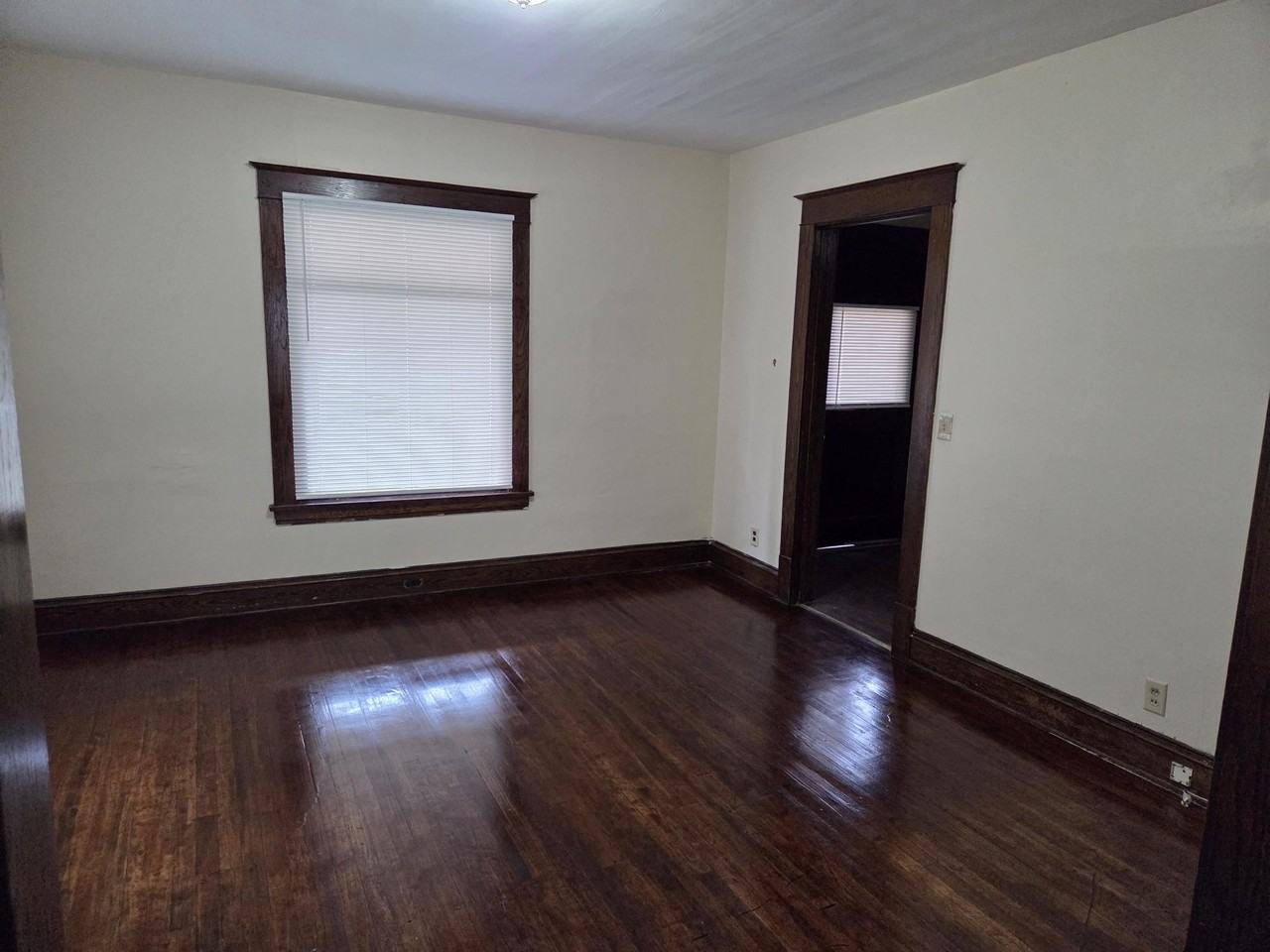 3020 Dupont Ave N #1 - Photo 4 of 20