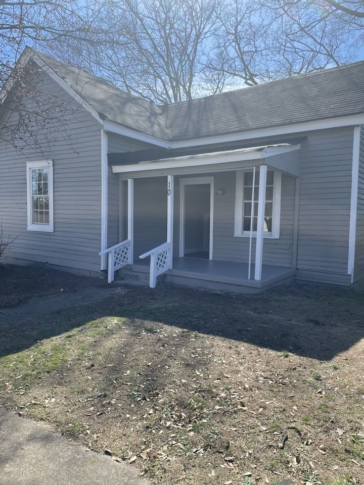 10 Eleanor St #1