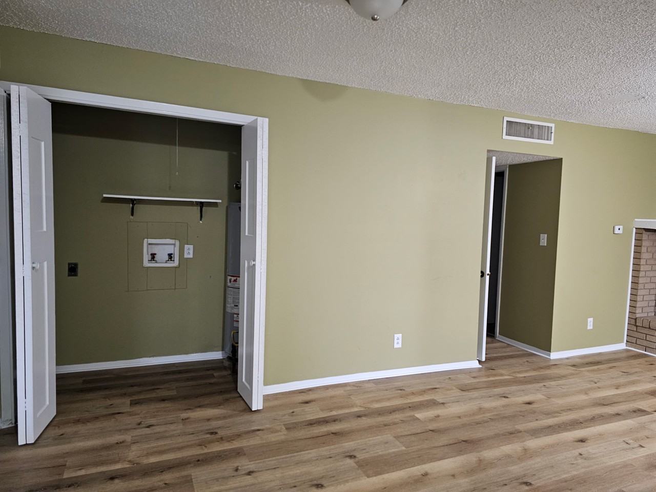 1663 N Marlan Ave #1663 - Photo 3 of 11