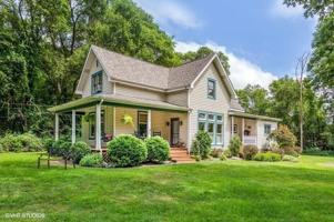 featured image of 11808 W Earl Rd