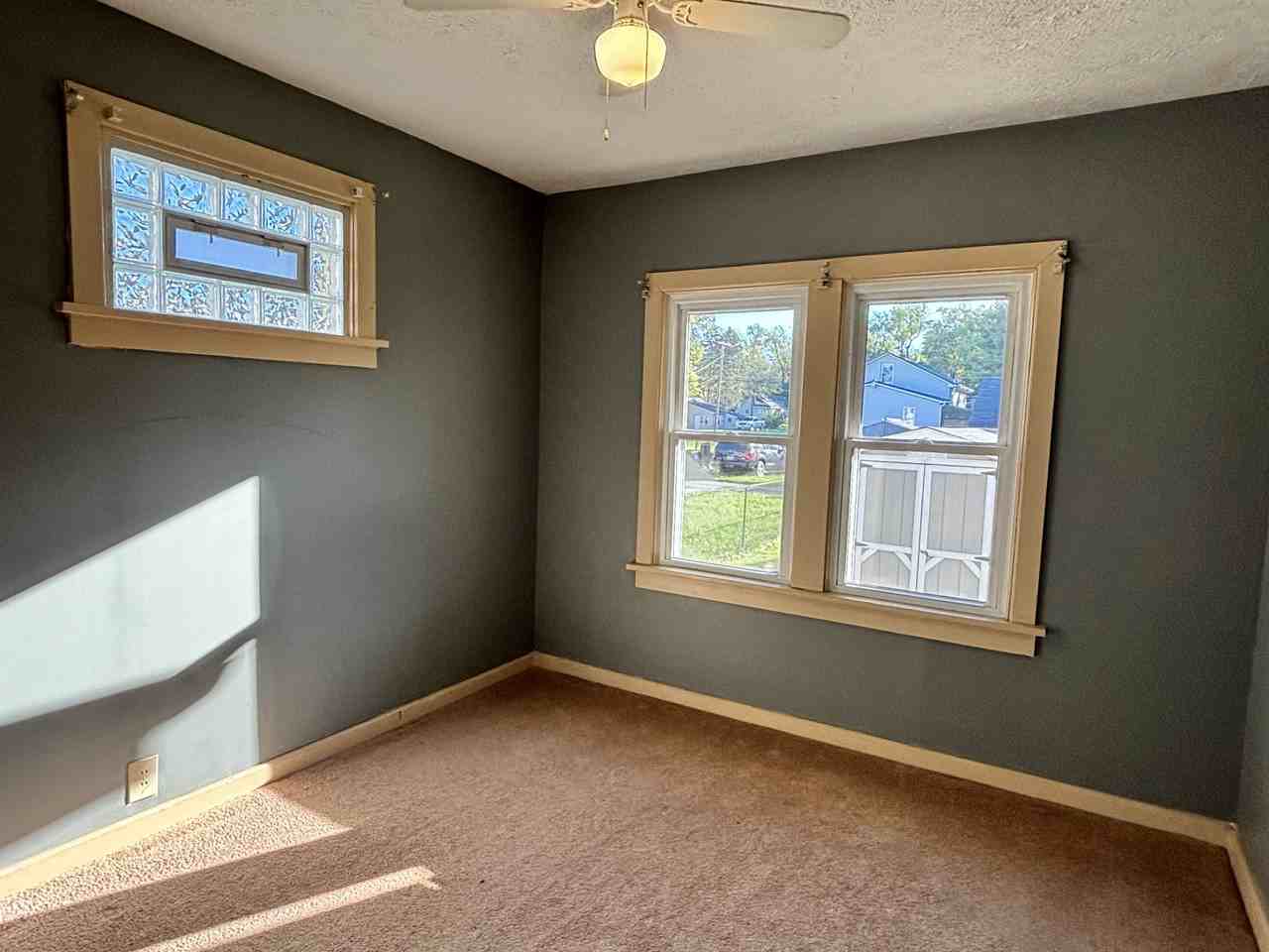 1700 Taft Ave Ne #1 - Photo 2 of 8
