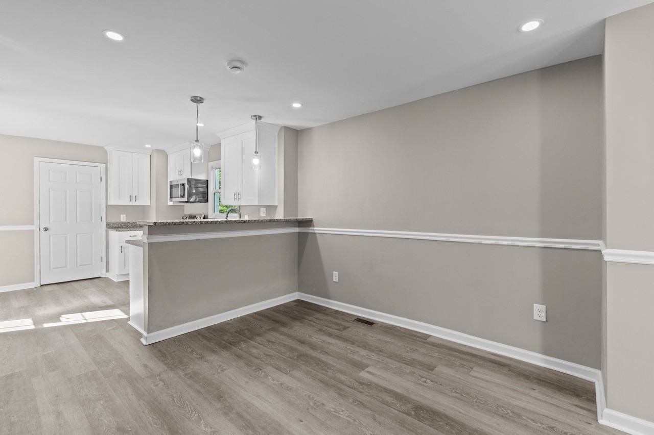 607 Sunset Ave #1 - Photo 2 of 11
