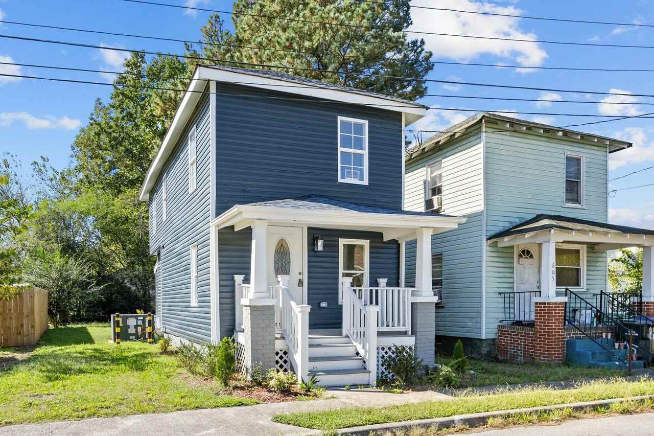 607 Sunset Ave #1 - Photo 3 of 11