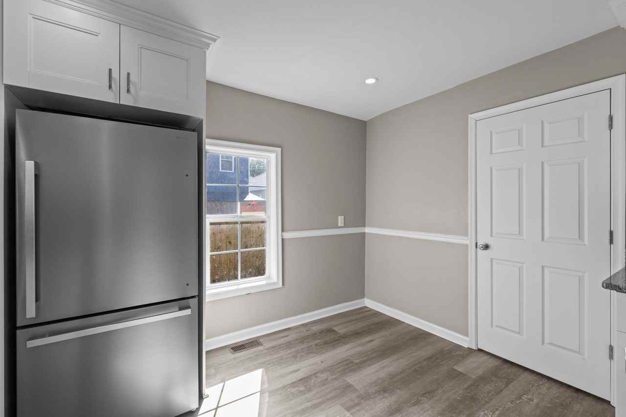 607 Sunset Ave #1 - Photo 5 of 11