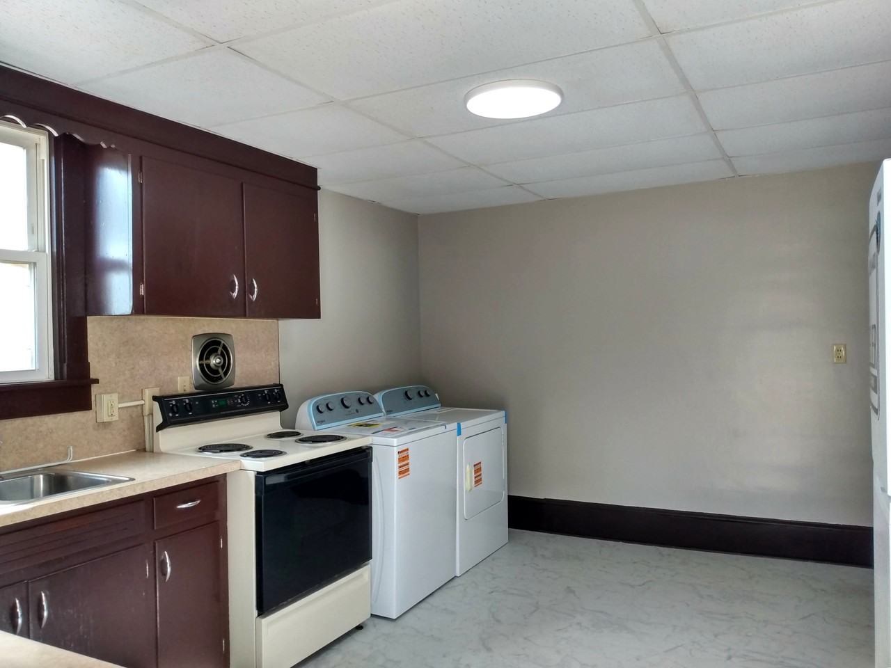 476 N Franklin St #476-1 - Photo 7 of 22