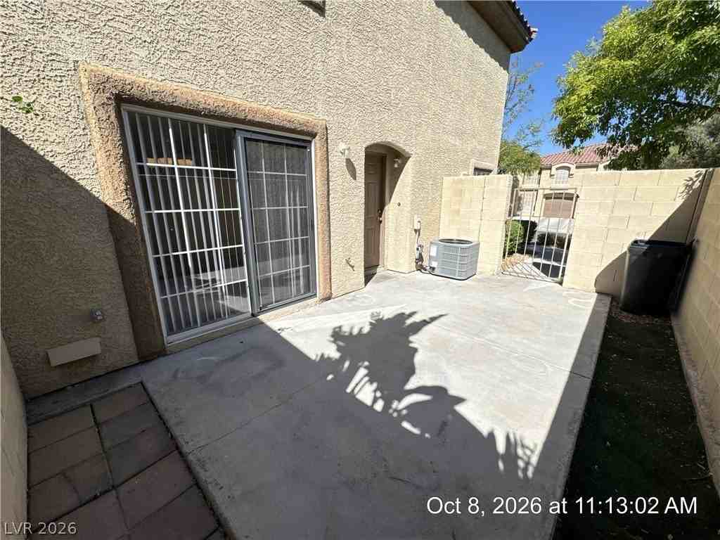 7633 Amato Ave - Photo 4 of 38